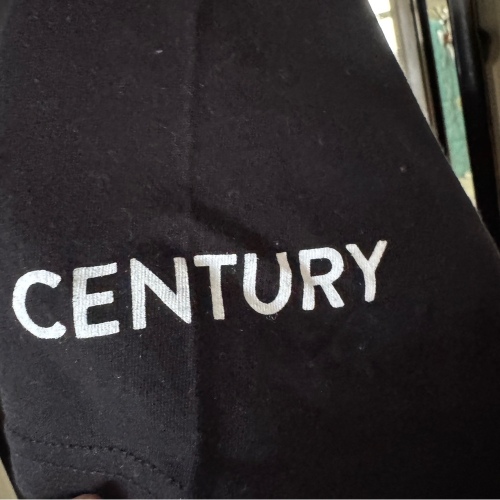 Size Small Peloton Century T-Shirt - Picture 4 of 5